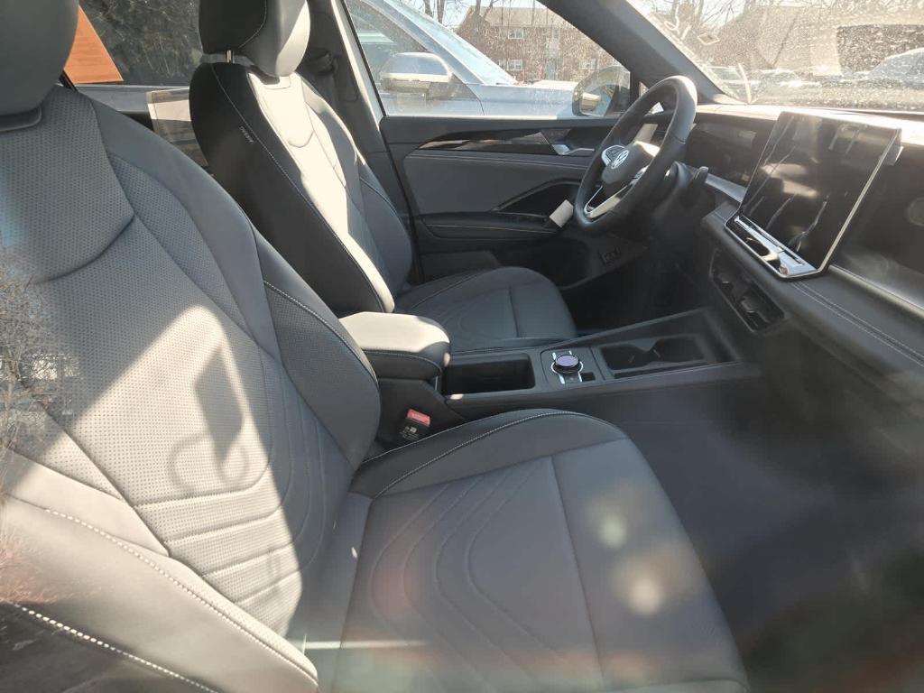 new 2026 Volkswagen Tiguan car, priced at $39,105