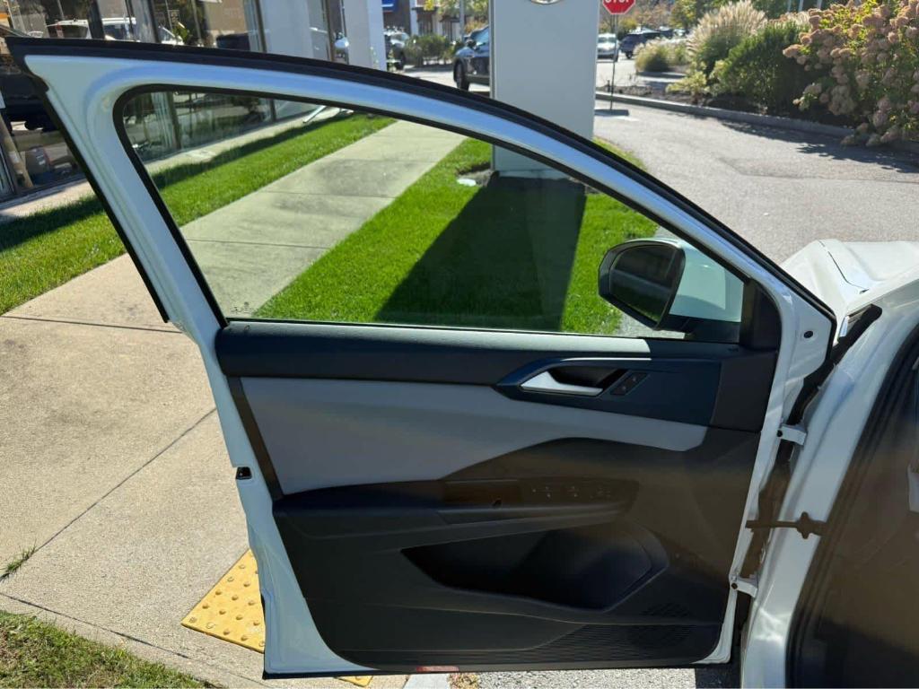 used 2022 Volkswagen Taos car, priced at $20,995