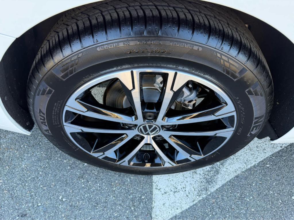 used 2025 Volkswagen Jetta car, priced at $21,995