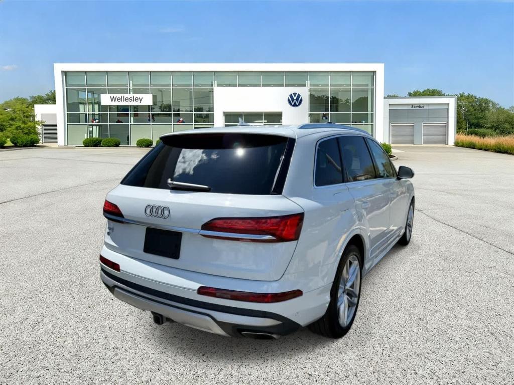 used 2025 Audi Q7 car, priced at $58,494
