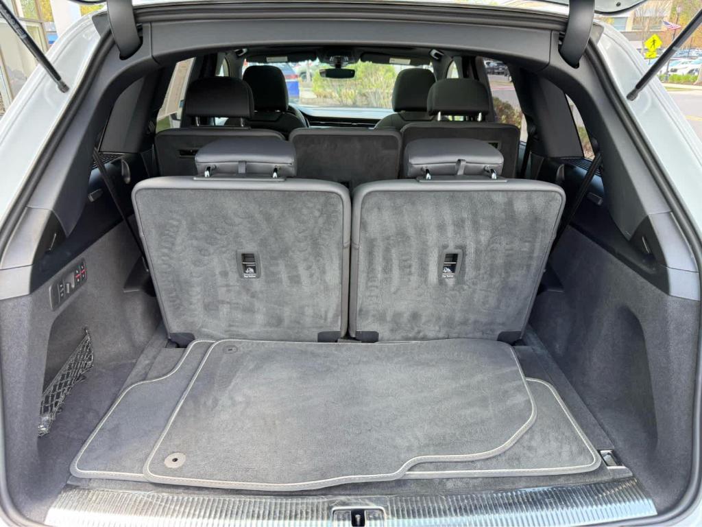 used 2025 Audi Q7 car, priced at $58,494