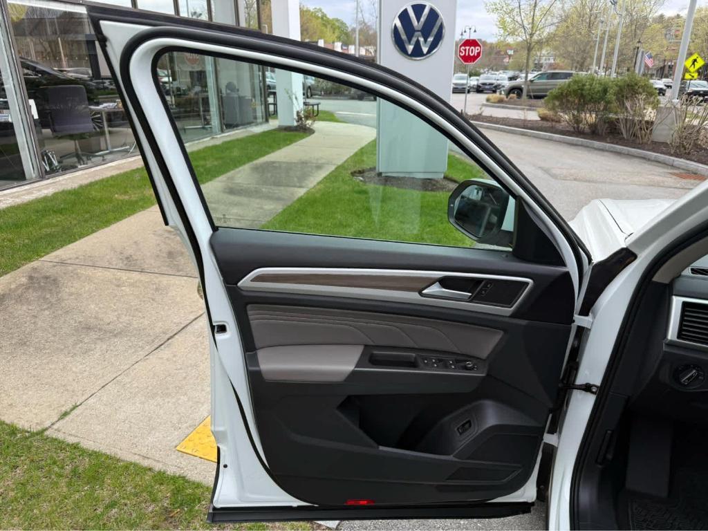 used 2023 Volkswagen Atlas car, priced at $32,994