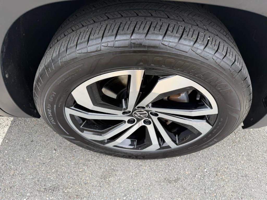 used 2023 Volkswagen Atlas car, priced at $32,994