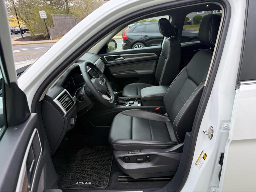 used 2023 Volkswagen Atlas car, priced at $32,994