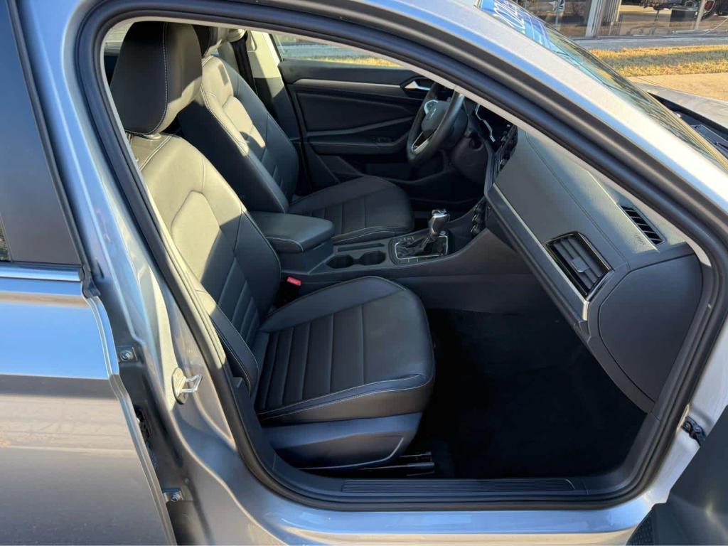 used 2024 Volkswagen Jetta car, priced at $20,495