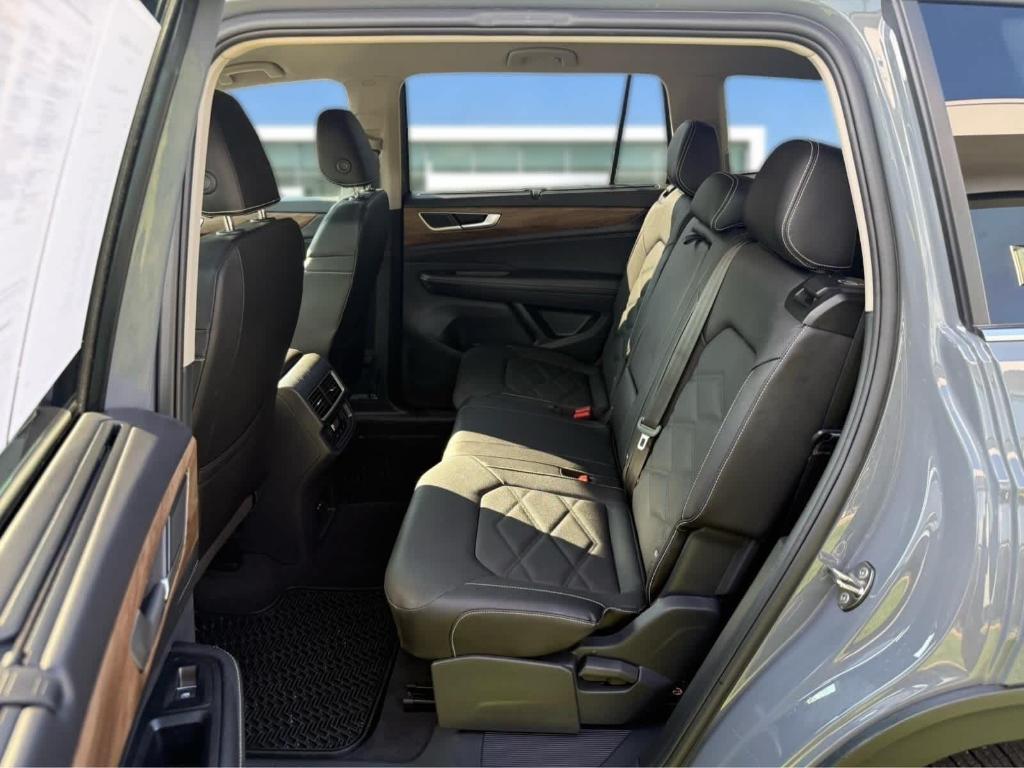 used 2025 Volkswagen Atlas car, priced at $36,994
