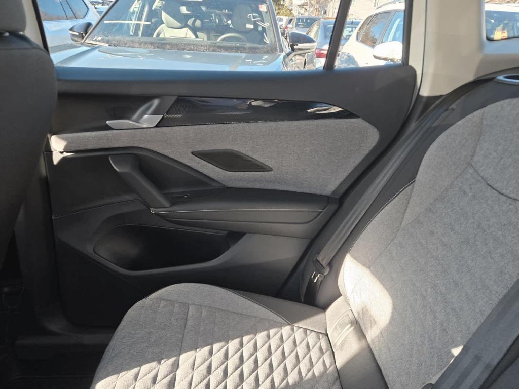 new 2026 Volkswagen Tiguan car, priced at $32,434