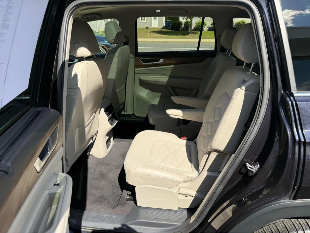 used 2024 Volkswagen Atlas car, priced at $32,494