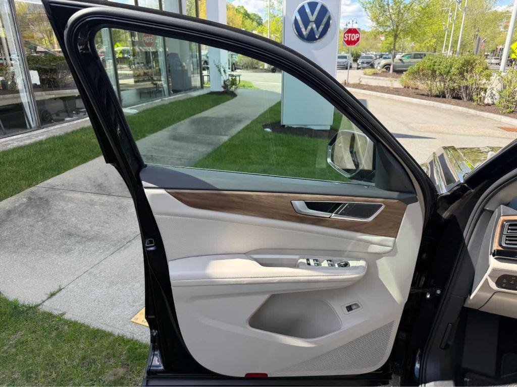 used 2024 Volkswagen Atlas car, priced at $32,494