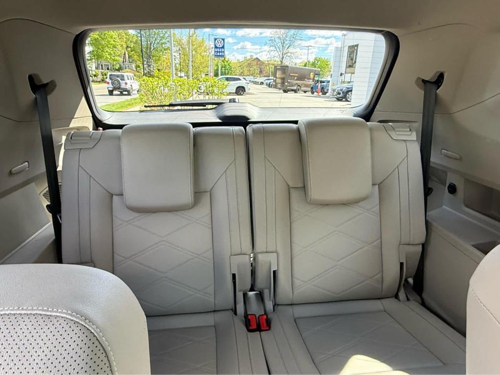 used 2024 Volkswagen Atlas car, priced at $32,494