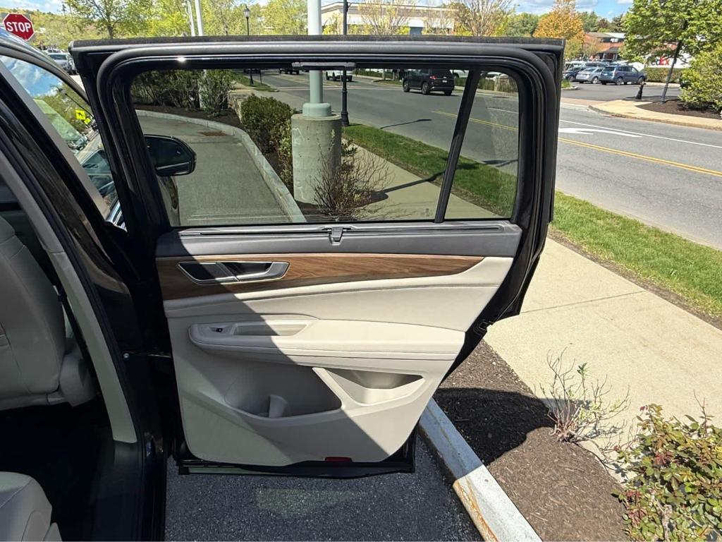 used 2024 Volkswagen Atlas car, priced at $32,494