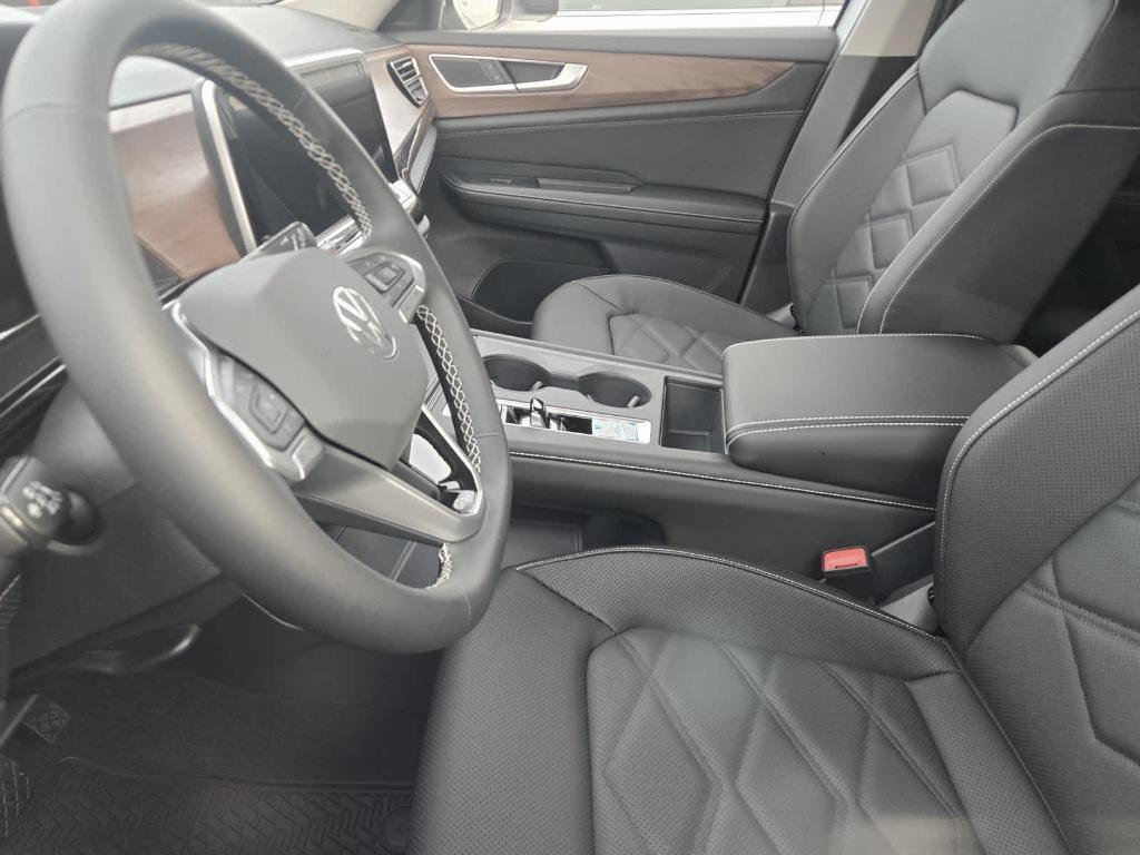 new 2026 Volkswagen Atlas car, priced at $39,821