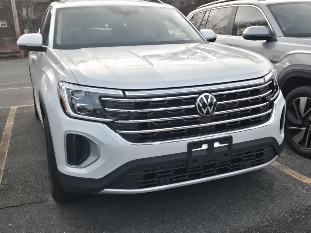 new 2026 Volkswagen Atlas car, priced at $39,821