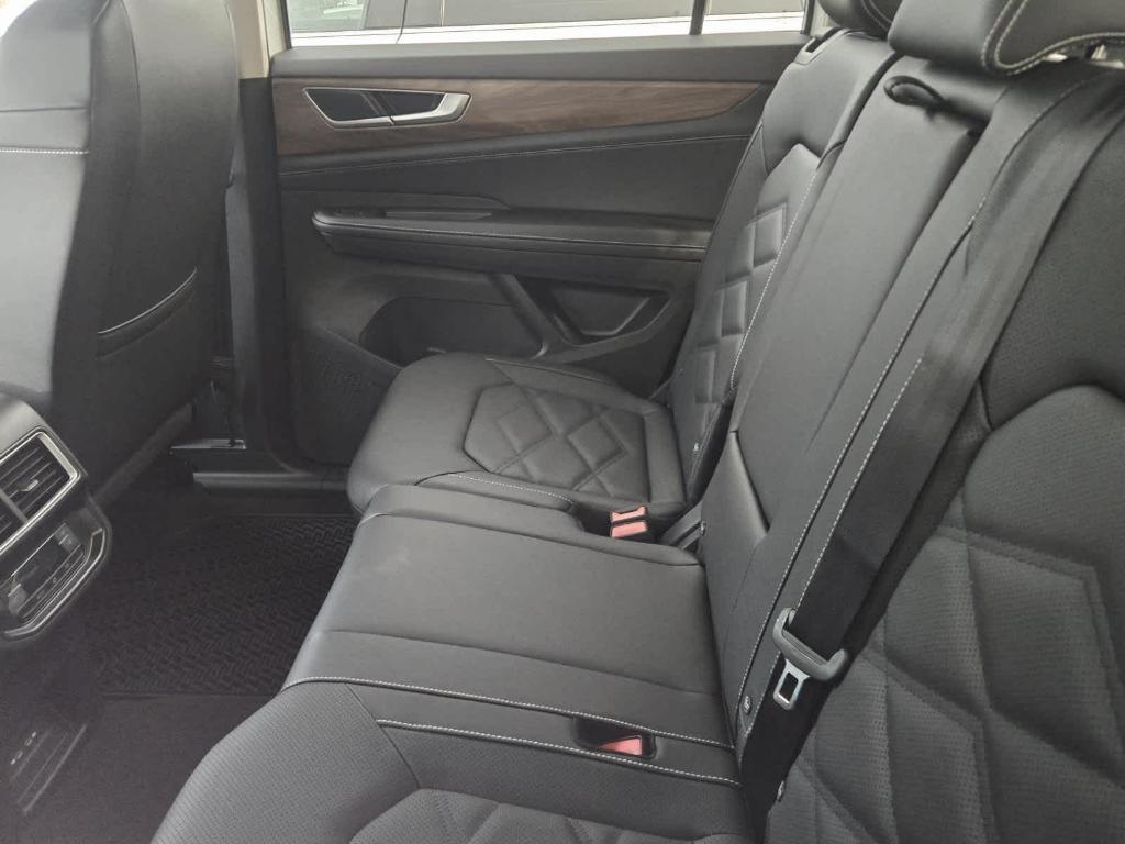 new 2026 Volkswagen Atlas car, priced at $39,821