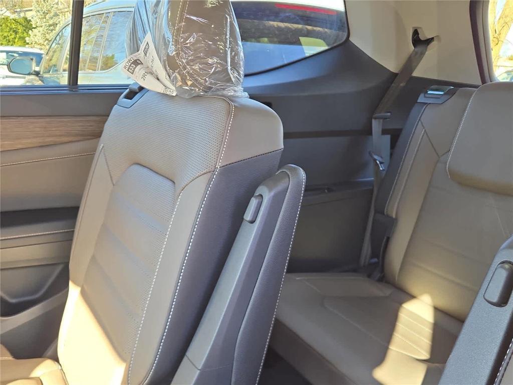 new 2026 Volkswagen Atlas car, priced at $48,371