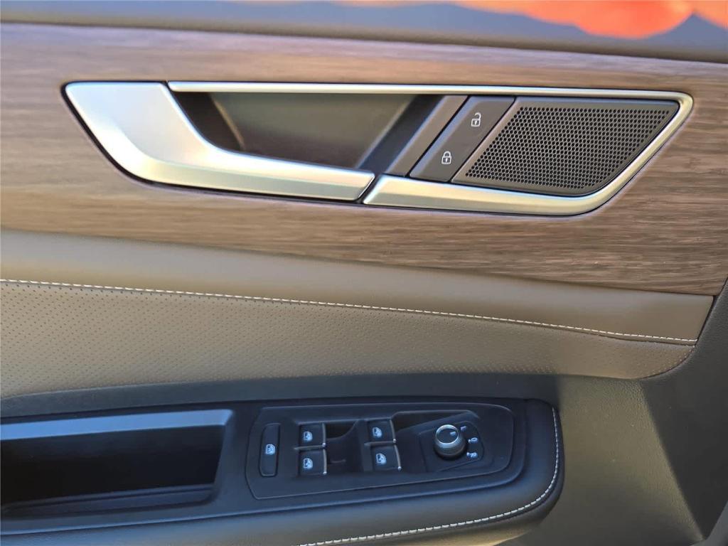 new 2026 Volkswagen Atlas car, priced at $48,371