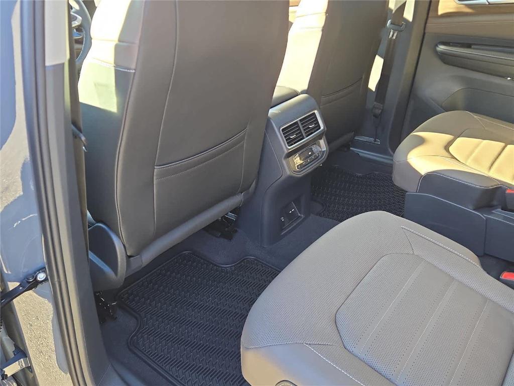 new 2026 Volkswagen Atlas car, priced at $48,371