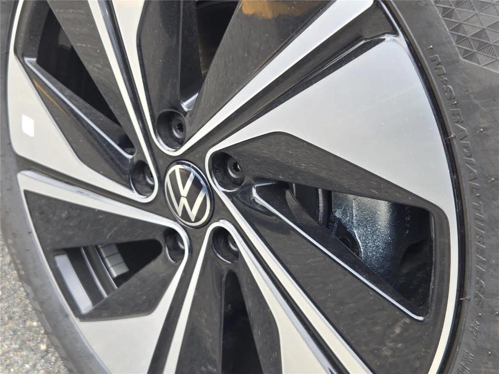 new 2025 Volkswagen Taos car, priced at $29,951