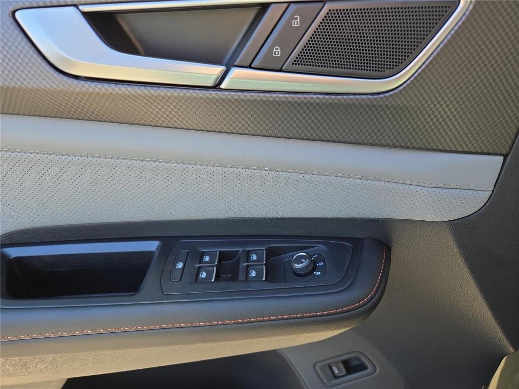 new 2026 Volkswagen Atlas car, priced at $45,871