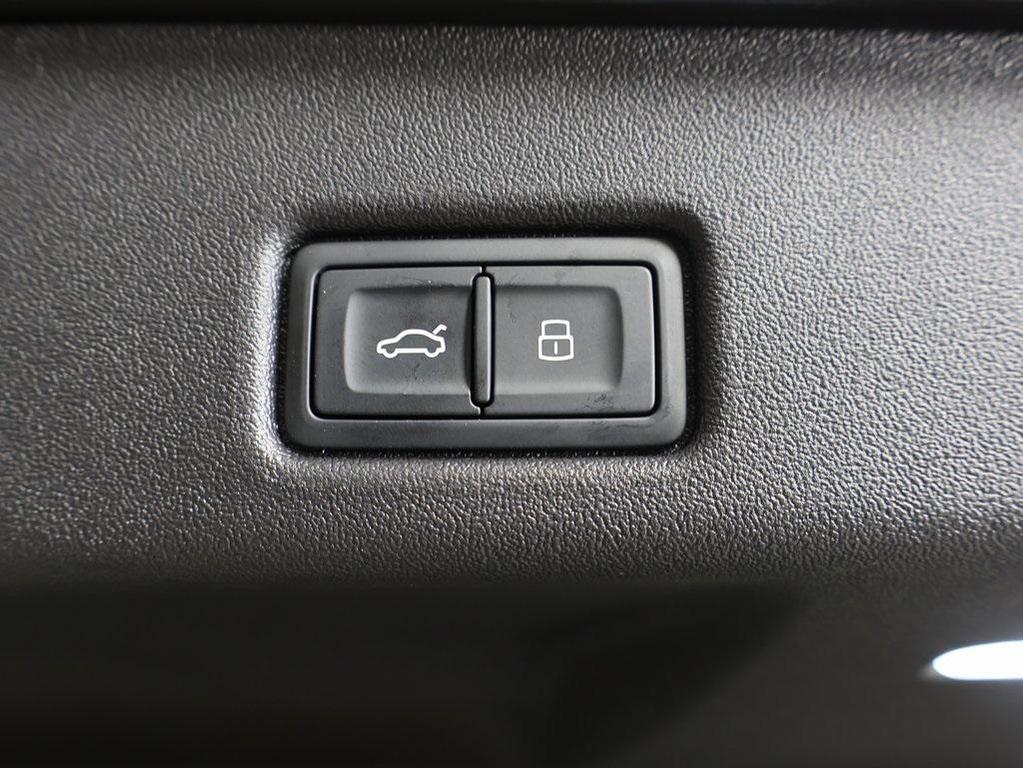 new 2025 Audi Q5 car, priced at $61,430