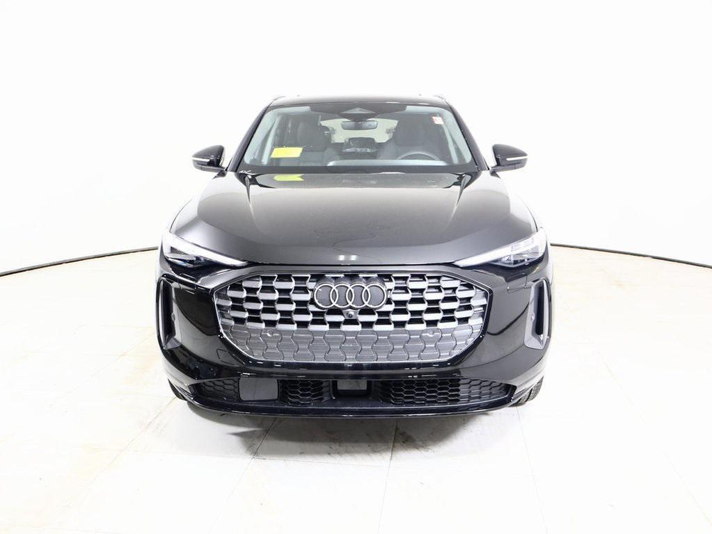new 2025 Audi Q5 car, priced at $61,430