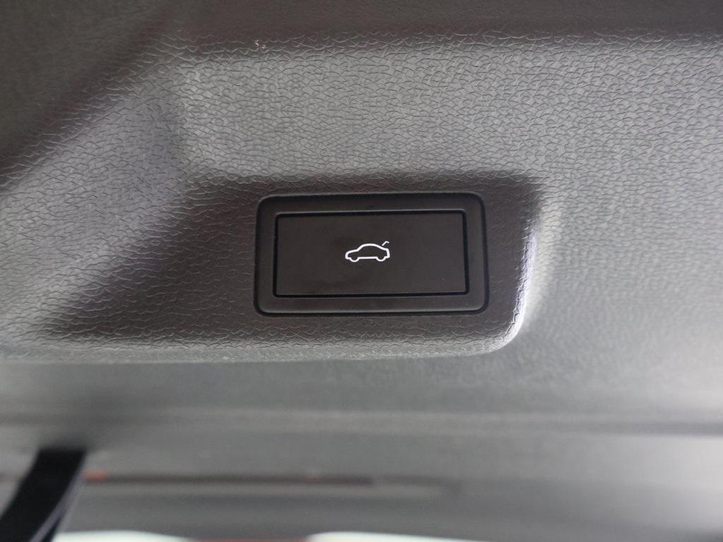 used 2025 Volkswagen ID. Buzz car, priced at $55,490