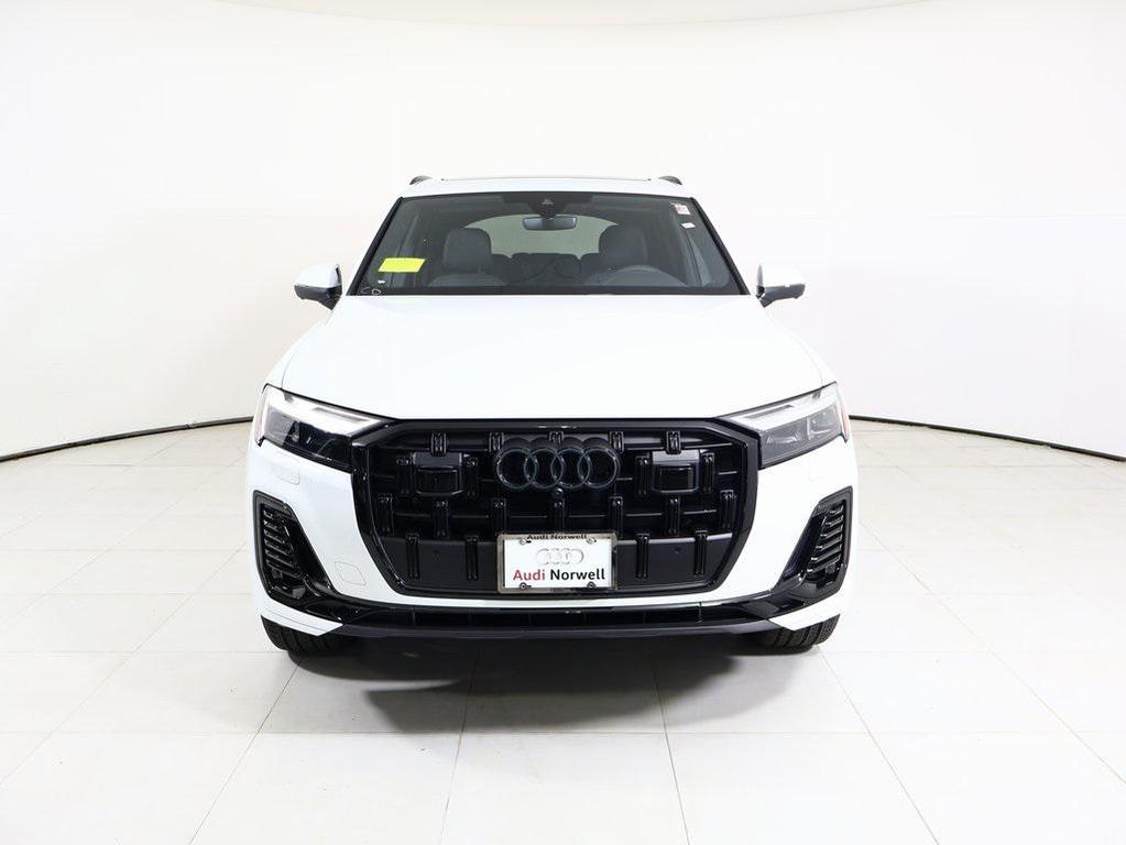 new 2026 Audi Q7 car, priced at $68,045