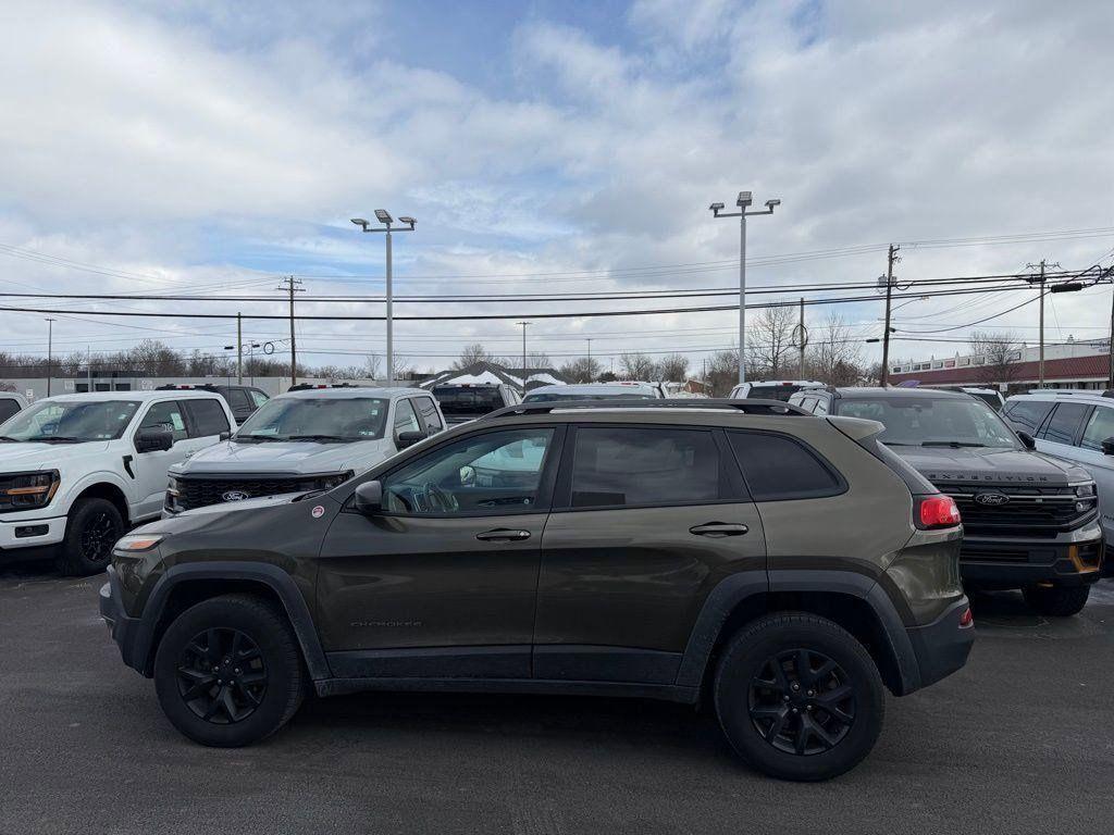 used 2016 Jeep Cherokee car, priced at $11,995