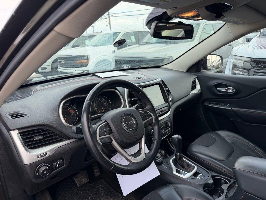 used 2016 Jeep Cherokee car, priced at $11,995