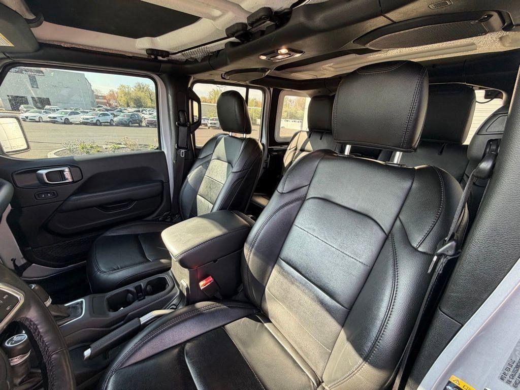 used 2022 Jeep Wrangler Unlimited car, priced at $33,995