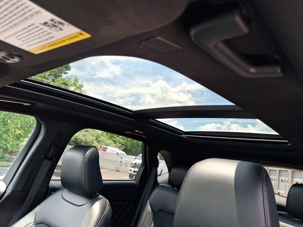 used 2023 Ford Edge car, priced at $28,936