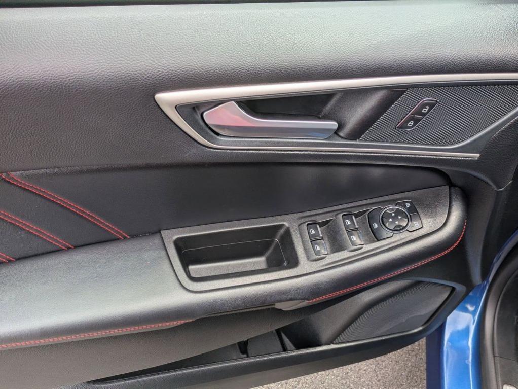 used 2023 Ford Edge car, priced at $30,579