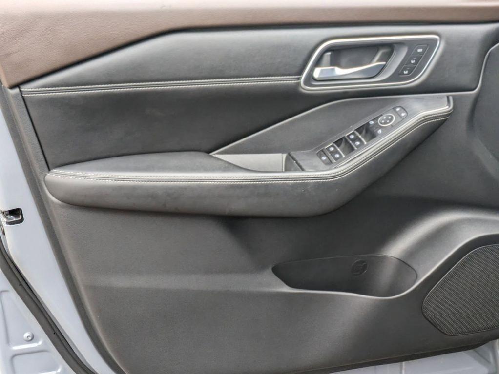 used 2021 Nissan Rogue car, priced at $22,995