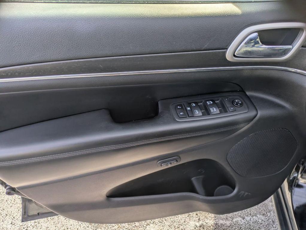 used 2018 Jeep Grand Cherokee car, priced at $14,874
