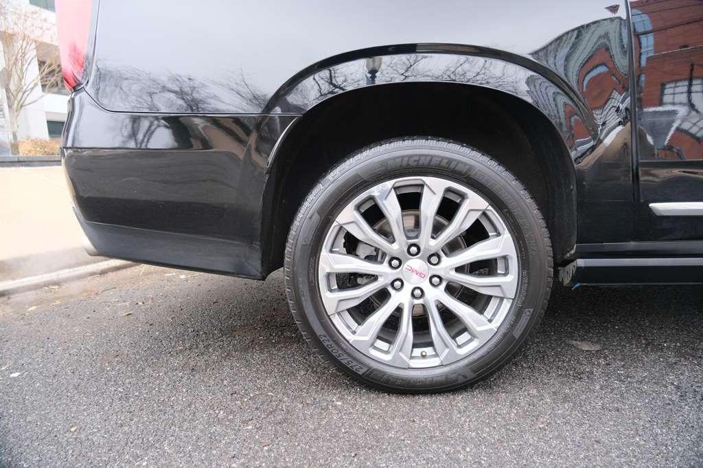 used 2021 GMC Yukon XL car, priced at $35,966