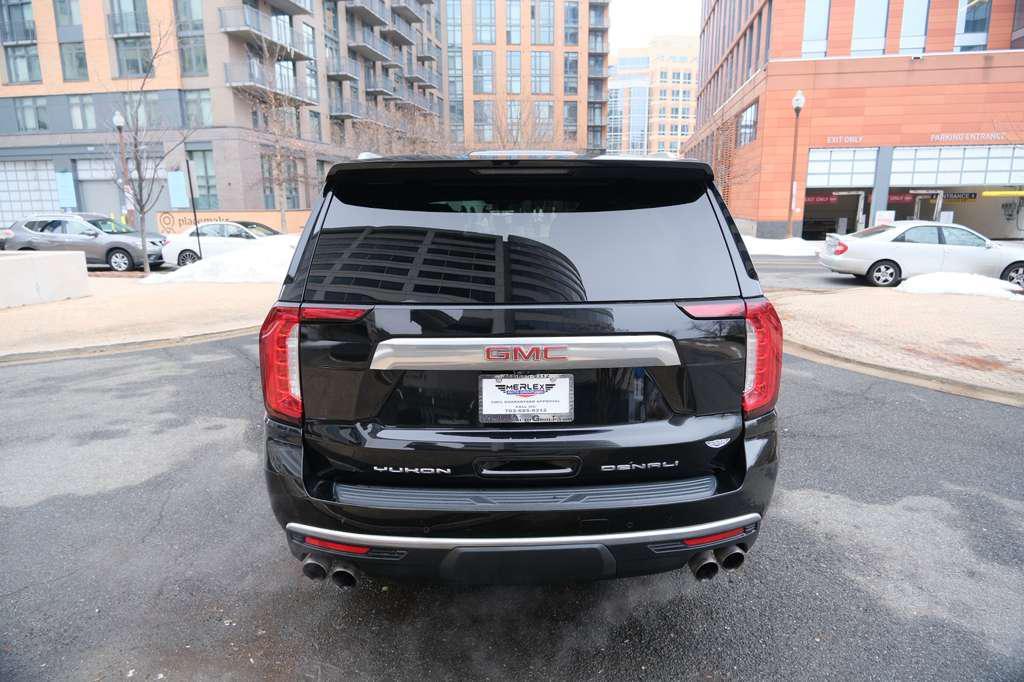 used 2021 GMC Yukon XL car, priced at $35,966