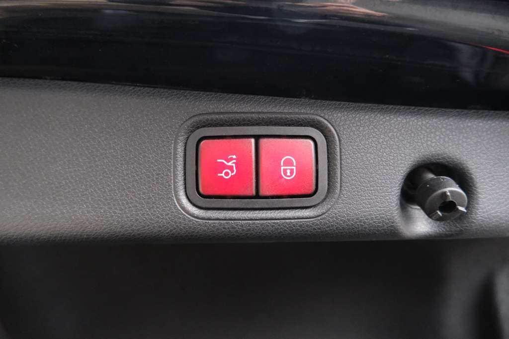 used 2020 Mercedes-Benz E-Class car, priced at $26,966