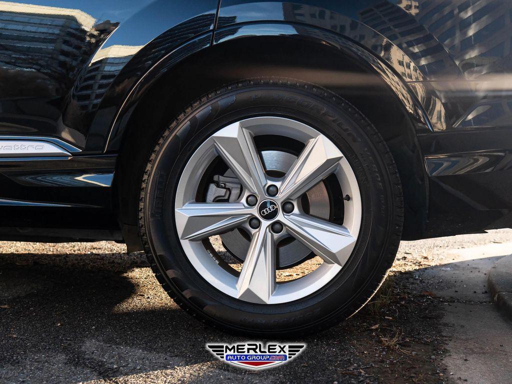 used 2021 Audi Q7 car, priced at $25,765