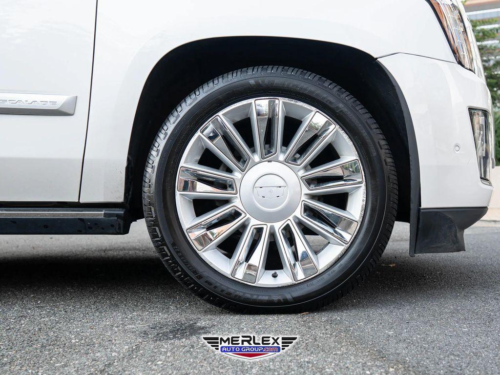 used 2019 Cadillac Escalade ESV car, priced at $26,571