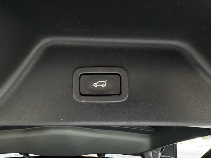 used 2015 Land Rover Range Rover car, priced at $18,966