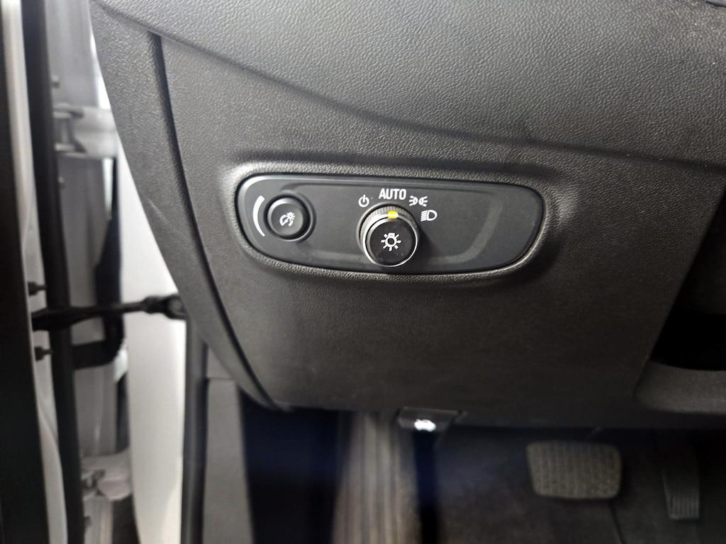 used 2024 Chevrolet Equinox car, priced at $19,998