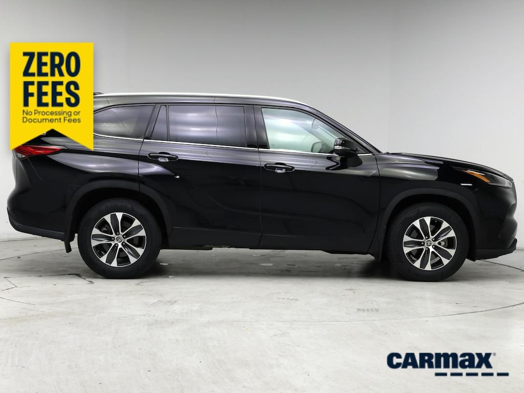 used 2021 Toyota Highlander car, priced at $33,998