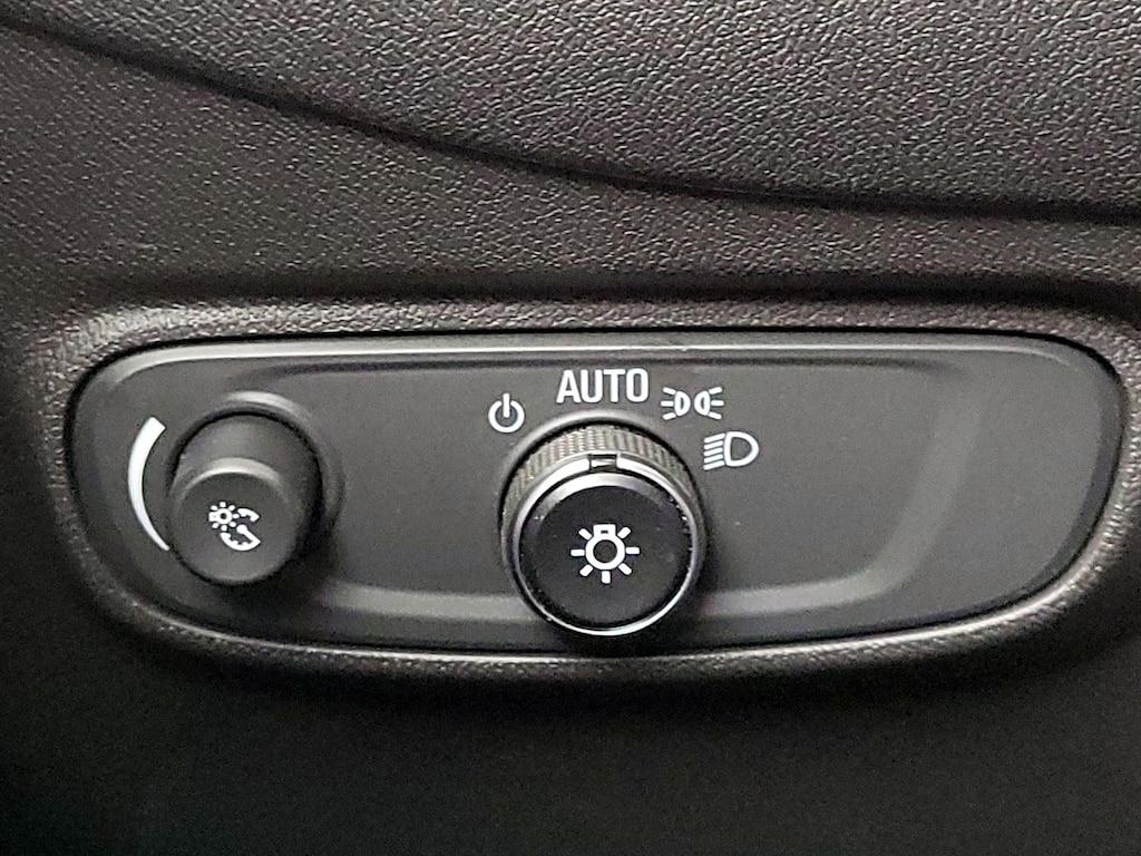 used 2024 Chevrolet Equinox car, priced at $20,998