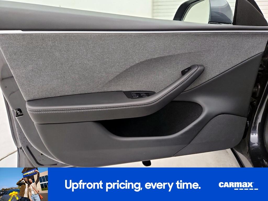 used 2025 Tesla Model 3 car, priced at $38,998