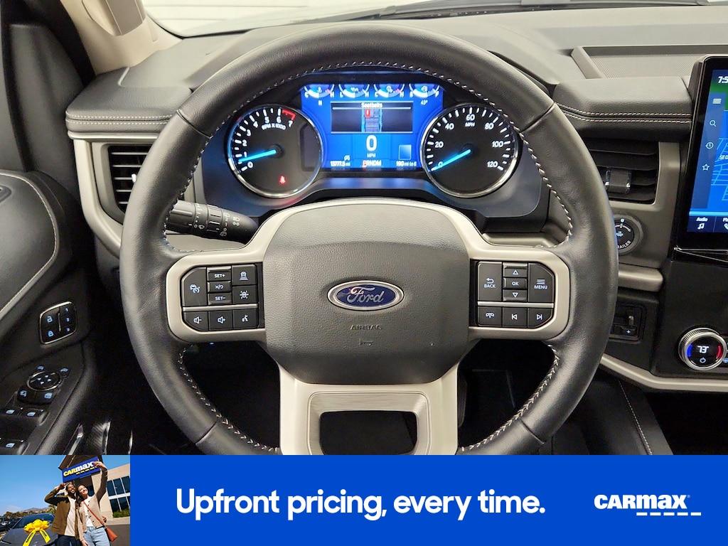 used 2024 Ford Expedition car, priced at $52,998