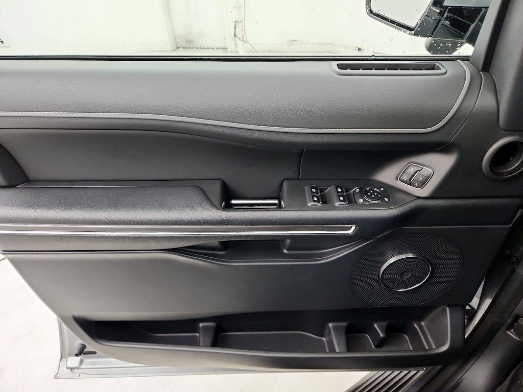 used 2024 Ford Expedition car, priced at $52,998