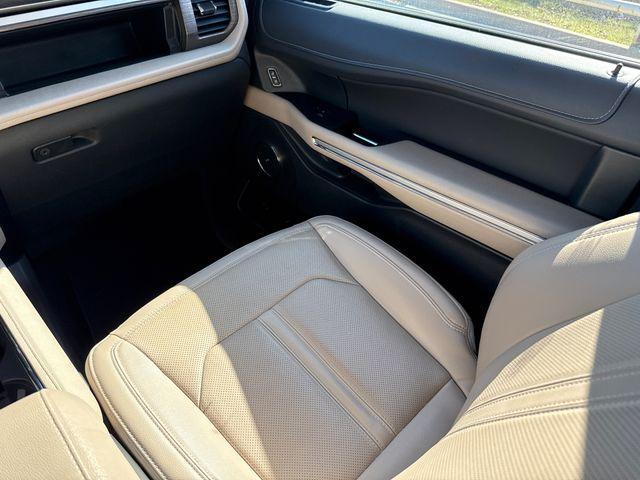 used 2024 Ford Expedition car, priced at $47,500
