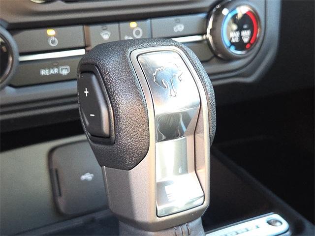 new 2025 Ford Bronco car, priced at $39,034