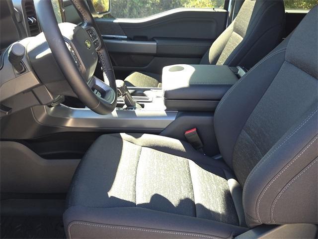 new 2025 Ford F-150 car, priced at $52,104