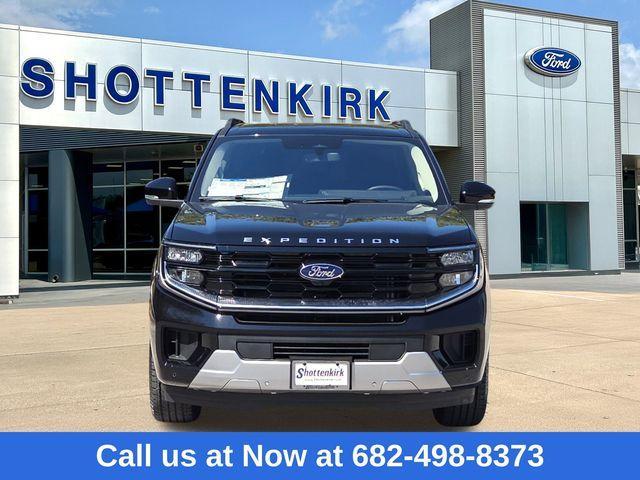 new 2025 Ford Expedition car, priced at $76,000